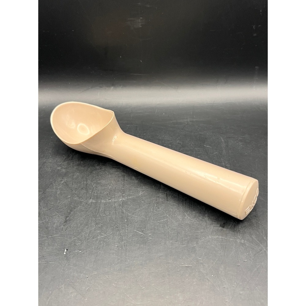 Vintage EKCO Beige Plastic Ice Cream Scoop Taiwan Tan Beige 7" Sweet Treat